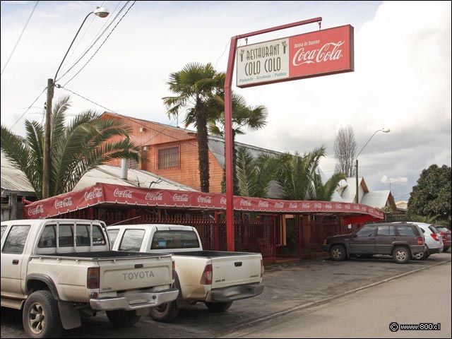 Vista desde la calle - Restaurante Colo-Colo (Romeral)