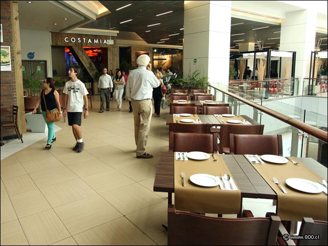  - Costamia (Mall Costanera Center)