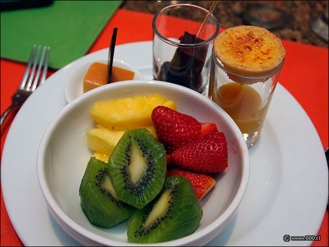 Fruta fresca de postre - Caf Med Marriott