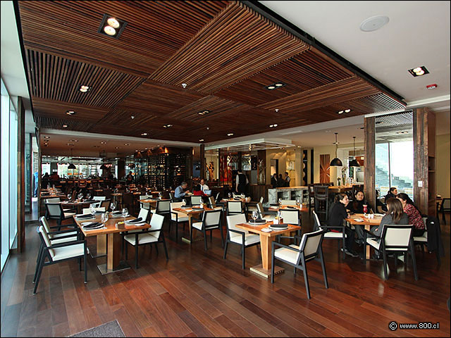 Vista interior general del restaurante Catae - Catae - Renaissance