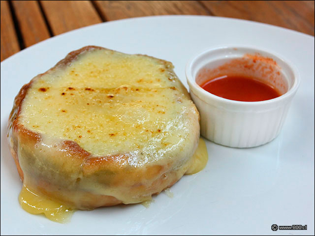 Quiche de espinacas y zanahoria con queso mantecoso gratinado - QB Restaurant