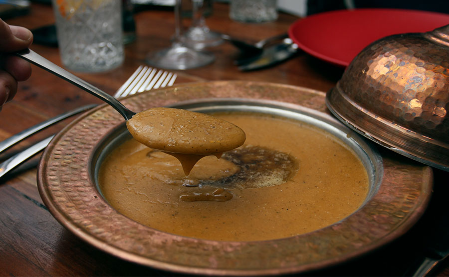 Ezogelin Corbasi, la versin turca de la sopa de lentejas - Meze