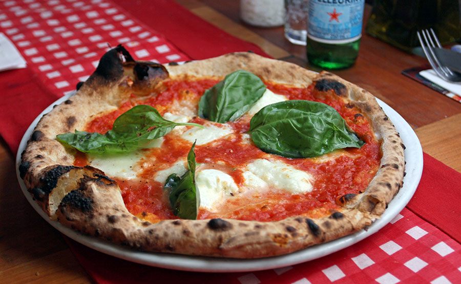 Pizza Margherita Bfala - Signore Pizza