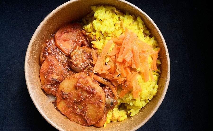 Musaka al plato, guiso de berenjenas con arroz egipcio  - Cairo Cocina (+Delivery)