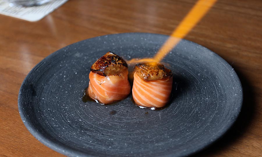 Nigiri Sake Foie gras - Osaka Santiago - Hotel Noi