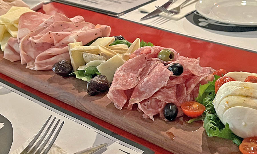 Gran tabla de charcutera y quesos italianos - Pastamore