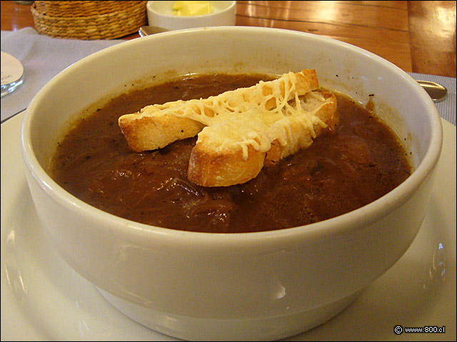 Sopa de Cebolla - Baco Vino y Bistro
