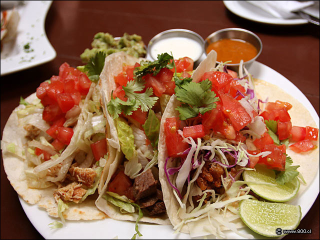 Plato de Tacos - California Cantina
