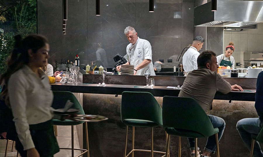 Menú de 8 tiempos preparado por el chef Francesco Vannucci
