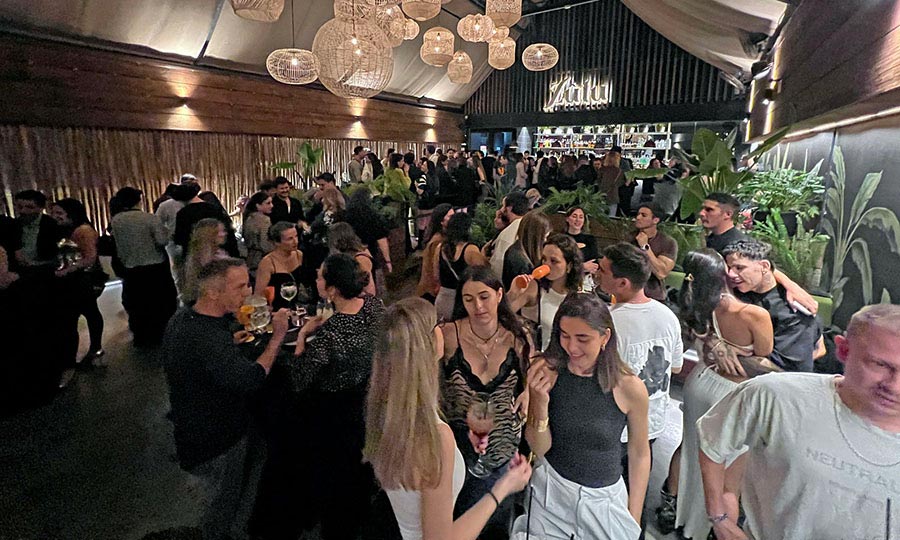 Fotos de la inauguracin del Bar Zulu en Av. Alonso de Cordova