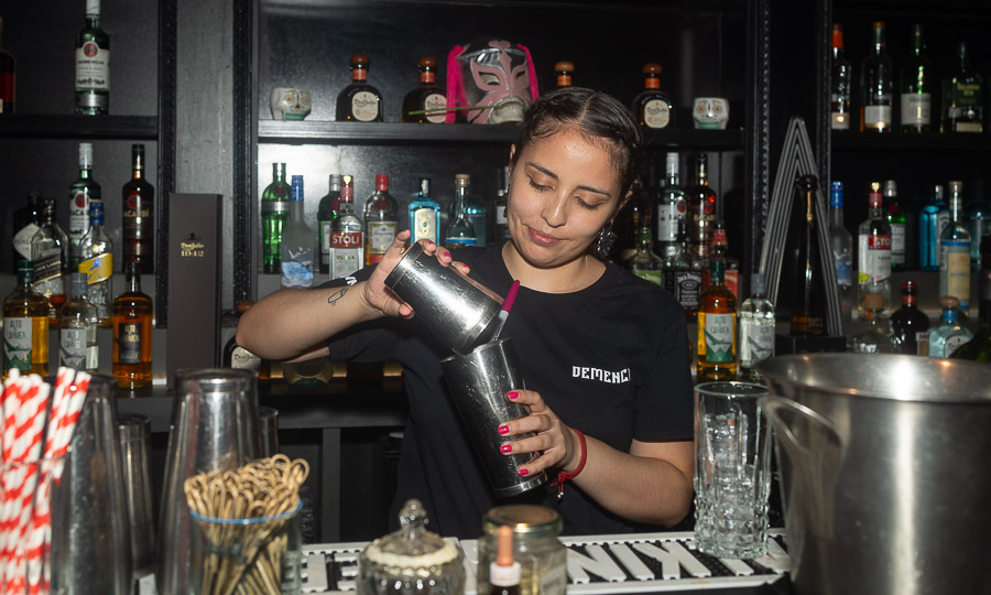 Daniela Solis, headbartender de Demencia