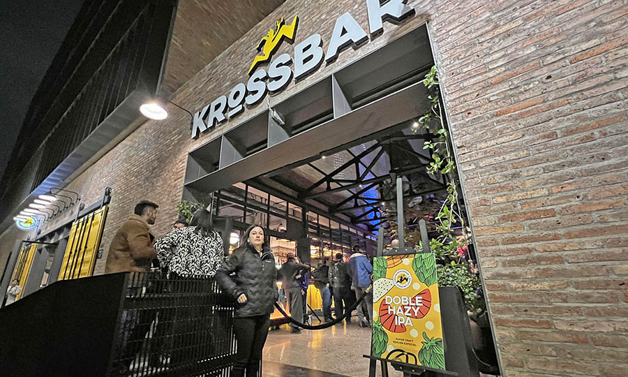 Fotos del evento Kross Doble Hazy IPA por Alejandro Mery