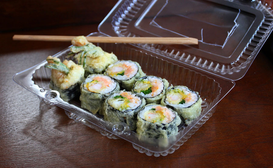 Emperador Roll con salm�n ahumado y camar�n tempura