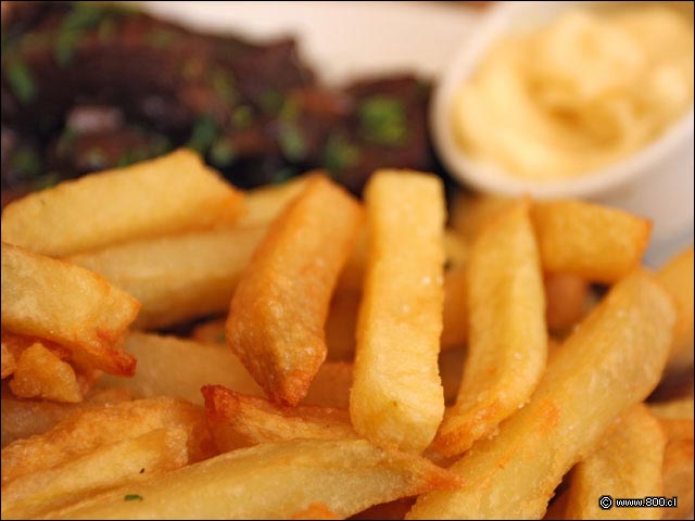 Papas Fritas en Boeuf Bourguignon - Les Comperes