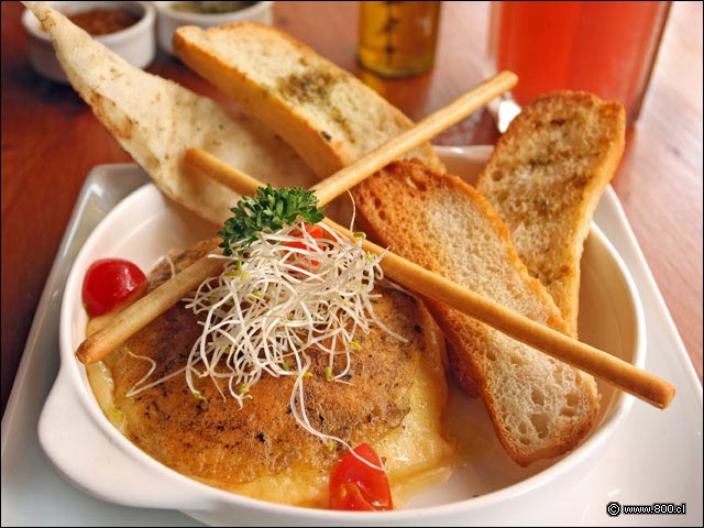 Provoleta Rellena de Tomates Confitados - Ma que cosa - Vidaparque