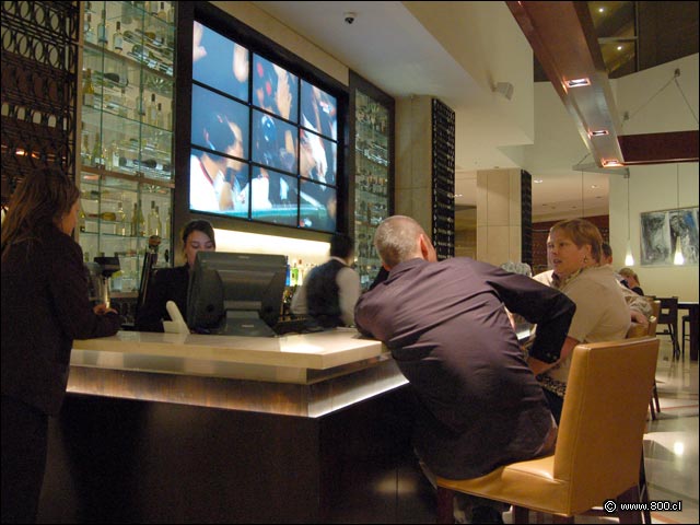 La barra del lobby - Lobby Bar (Sheraton Santiago)