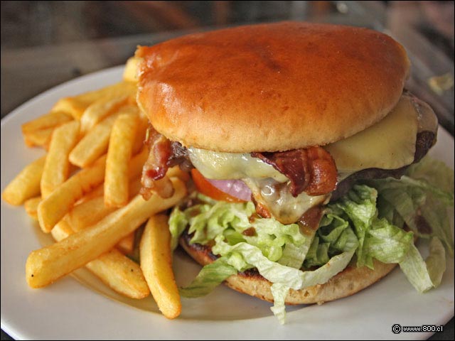 Romas Burger - Tony Romas (Parque Arauco)