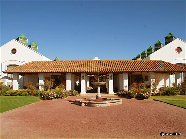 Fachada - Via Casas del Bosque