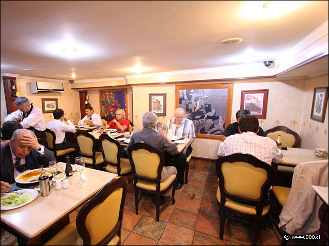 El saln bajo nivel del restaurantes El Txoko Alavs