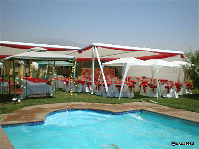 Evento frente a la piscina - Parcela Lo Miranda