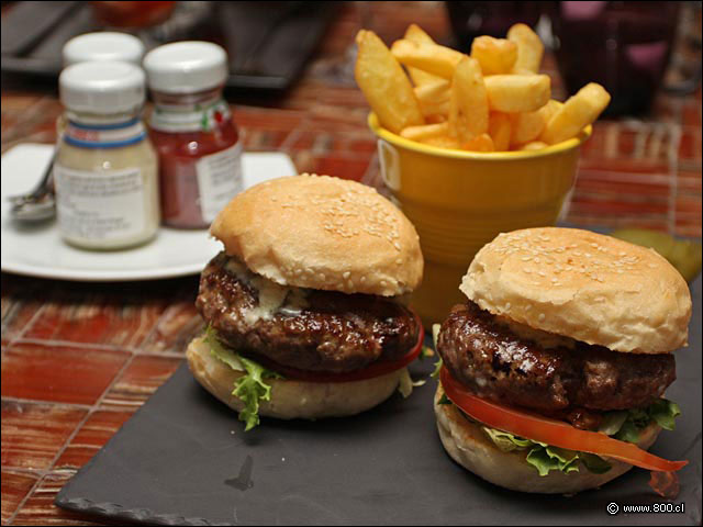 Mini Hamburguesas con Queso Azul