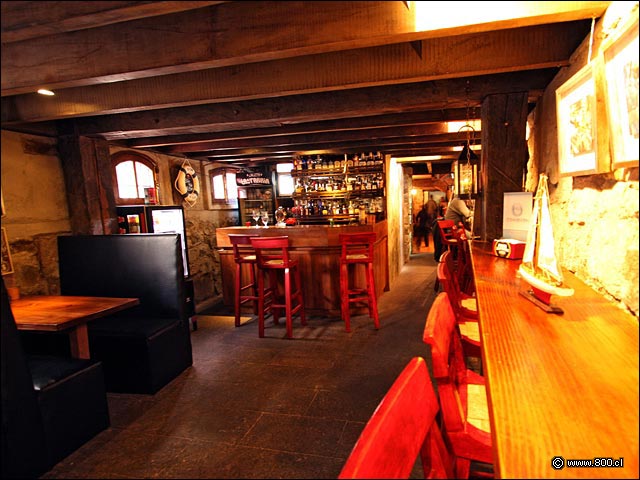 Sector restobar 1 - Caleta Lastarria