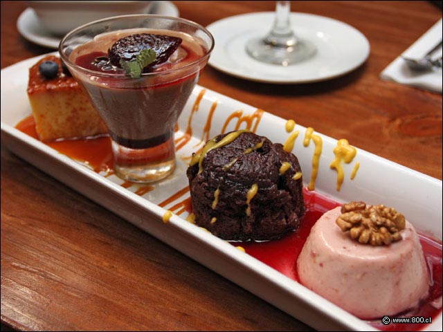 Degustaci�n de Postres - Caleta Lastarria