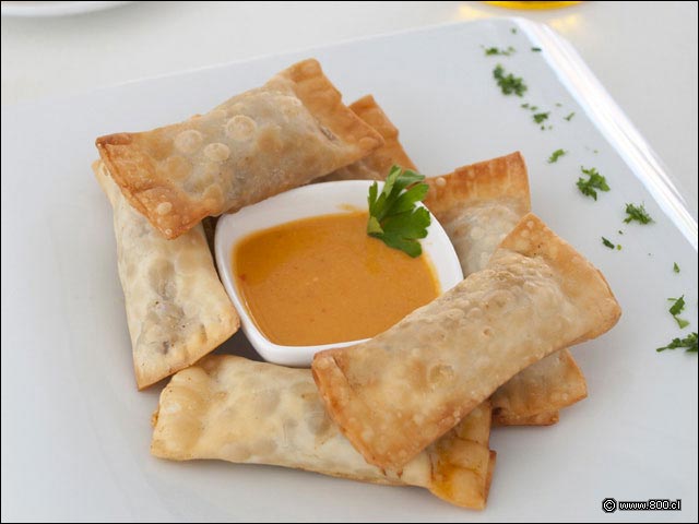 Teque�os de Lomo del Restaurante Cebicher�a Constituci�n - Cebicher�a Constituci�n