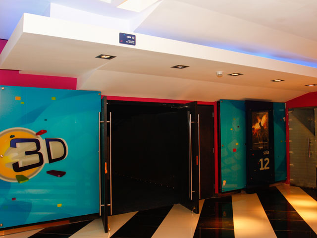  - Cineplanet (Costanera Center)