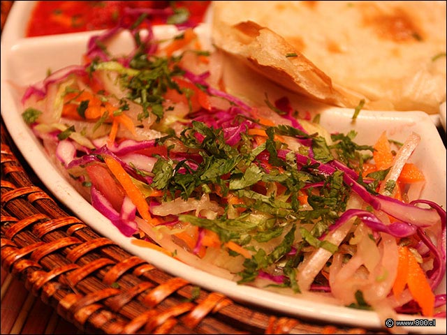 Ensalada de cebolla, repollo morado y zanahoria - Soul of India