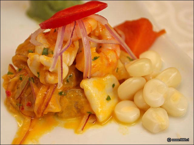 Cebiche Mixto en Aj Amarillo - Alfresco (Las Condes)