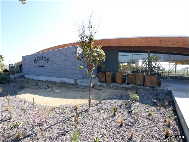 Fachada y entrada - House - Casa del Vino