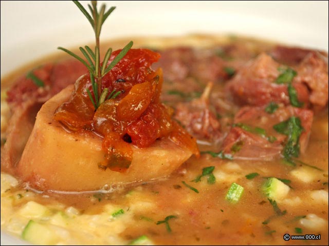 M�dula con tomates asados en Osobuco - Amaranto