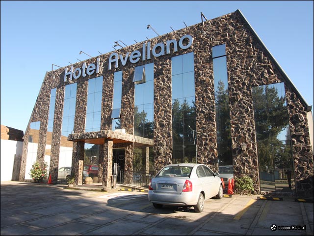 Fachada - Hotel Avellano