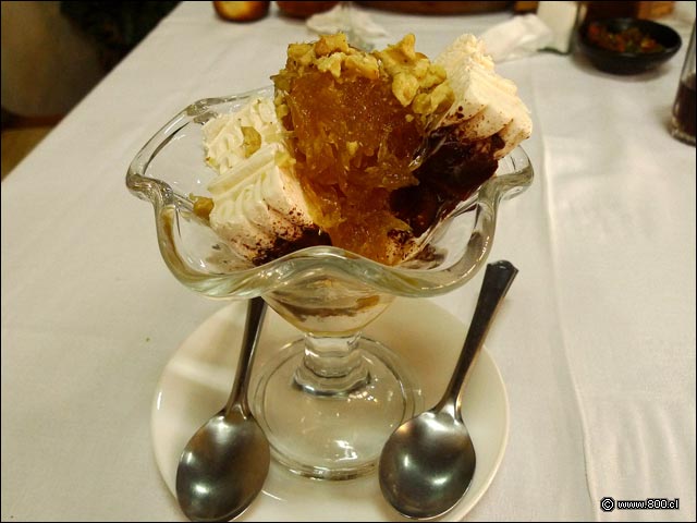 Postre La Bodeguita Turrn helado de casata con whisky - La Bodeguita de Muoz  San Esteban