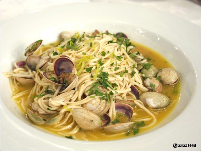 Tagliolini alle Vongole - Divertimento Chileno