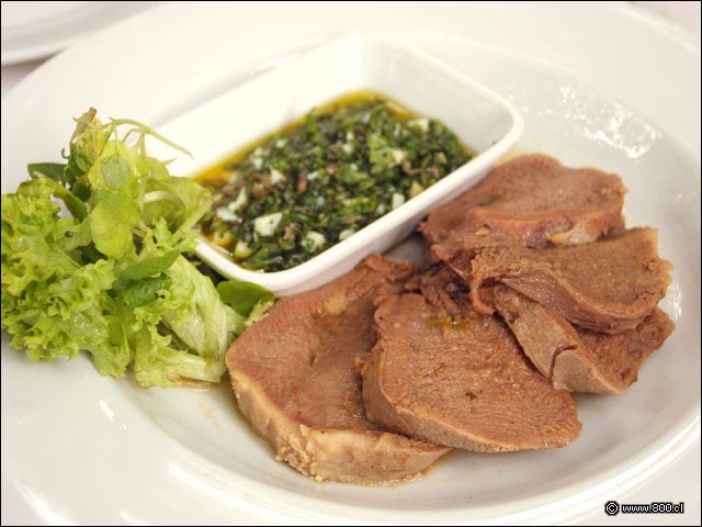 Lengua con Salsa Verde - Divertimento Chileno