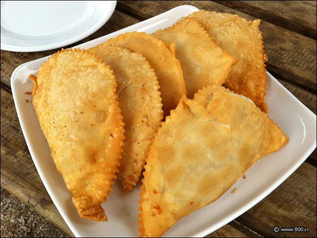 Empanadas fritas de varios tipos - La Casa del Mono