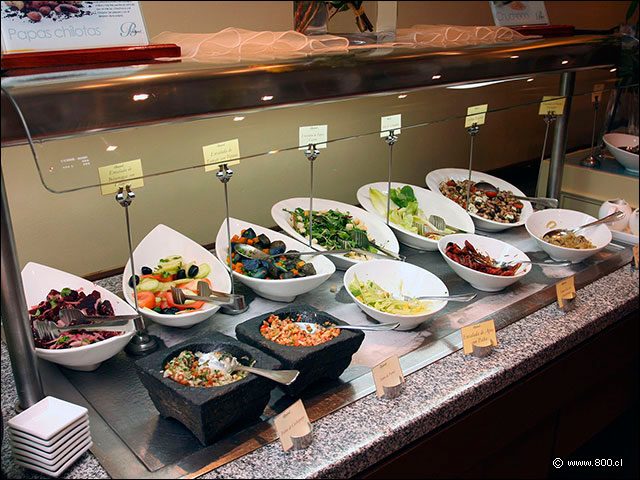 Las ensaladas en el Buffet de Almuerzo - Bristol - Hotel Plaza San Francisco