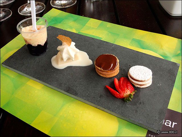 Degustacin de postres - La Mar Cebichera