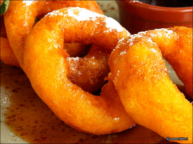 Detalle de Picarones - La Mar Cebichera