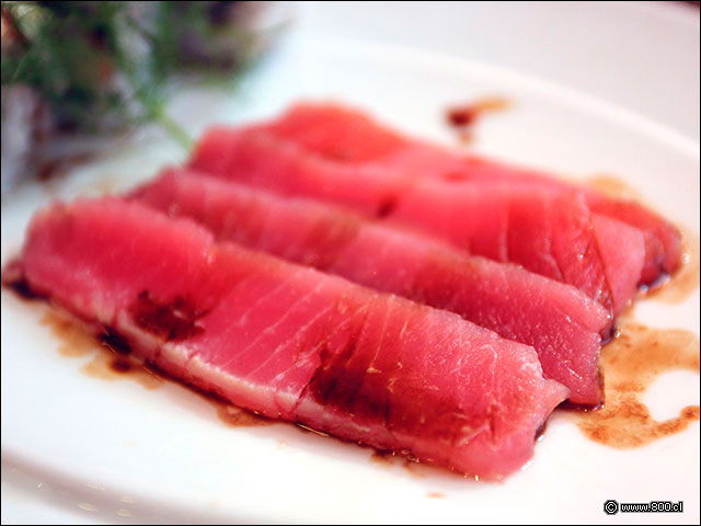 Detalle de Sashimi de At�n - Brick (Radisson Plaza Santiago)