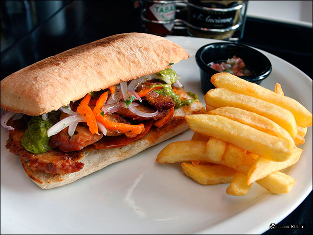 Sandwich Cerdo a la Lime�a - La Sangucher�a (Vitacura)