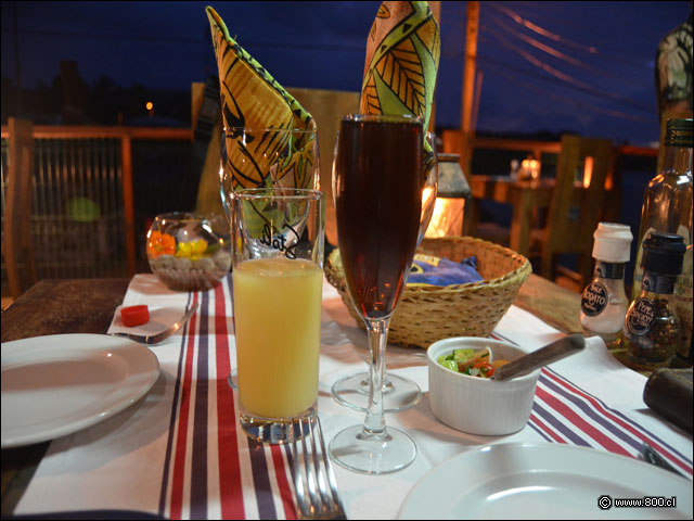 Aperitivos en La Taverne - La Taverne du Pecheurs (Isla de Pascua)