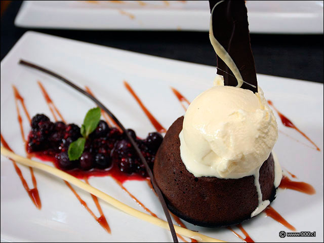 Coulant (Volcn de chocolate) - Mulato Restaurant