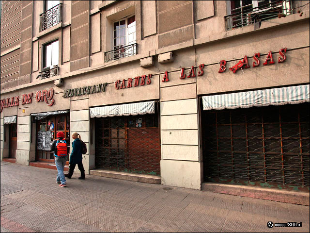 Fachada que da a Portugal