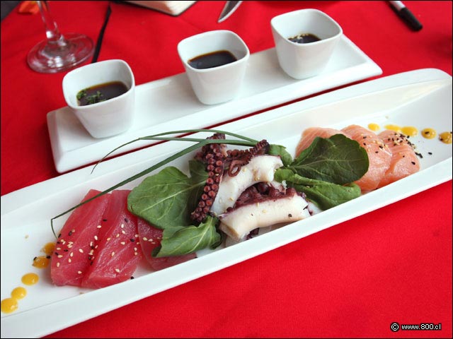 Sashimi Mixto de Un Oasis - Un Oasis Restaurant