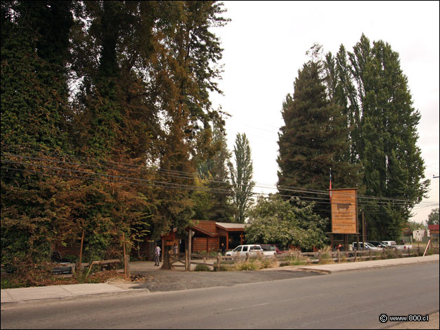 Vista lejana del restaurante Fogn Del Leador de Chicureo - Fogn Del Leador - Chicureo