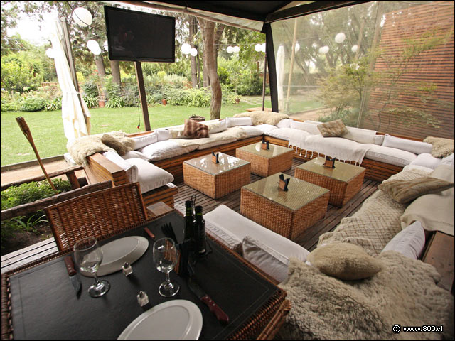 Lounge en la terraza techada - Fogn Del Leador - Chicureo
