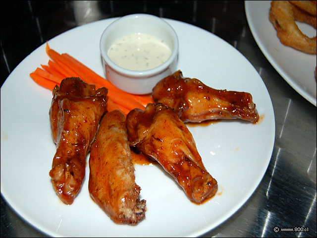 Chiken Wings Agridulces - The Black Rock Pub